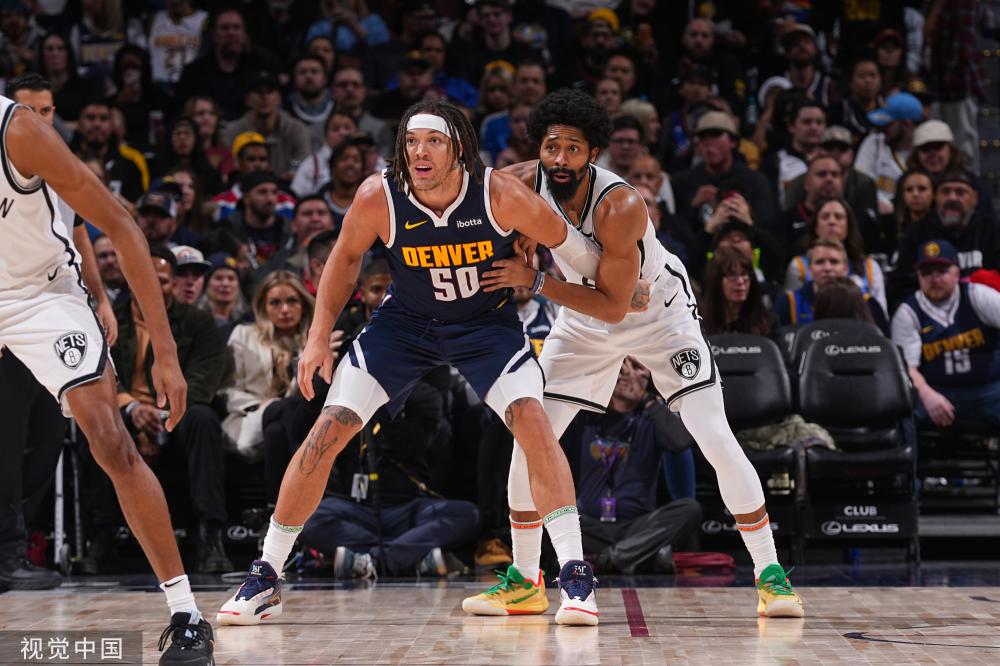 当曼联与曼 当曼联与曼