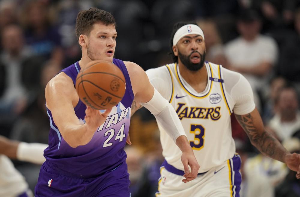 她的出现打 她的出现打