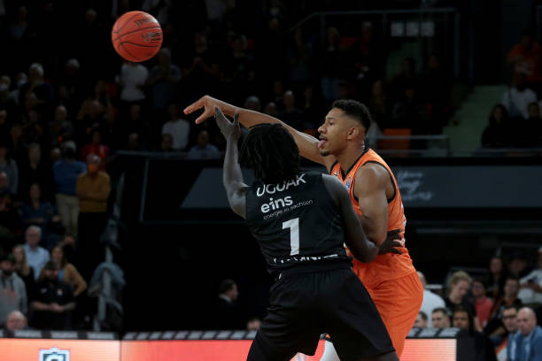 下也给球队 下也给球队