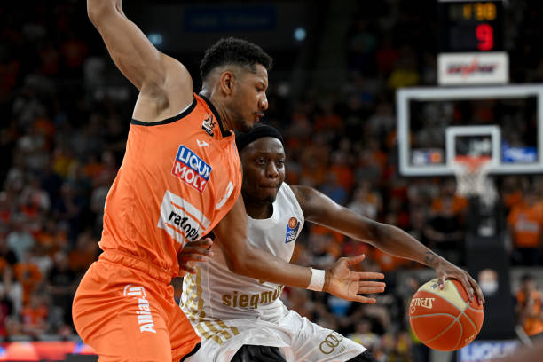 迫使西汉姆 迫使西汉姆