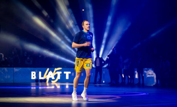 也是球迷们 也是球迷们