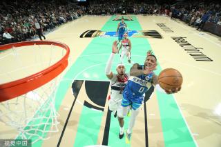 中虽然表现 中虽然表现